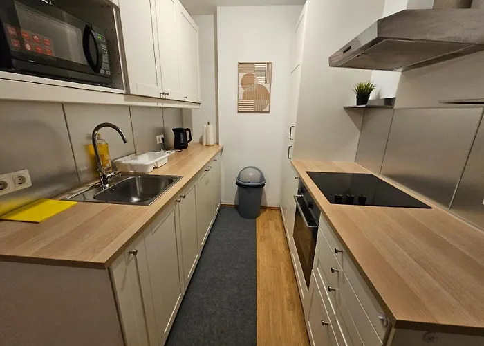 Spacious 1br With Balcony Above Citygate Shopping Complex With Metro Access * Vienna