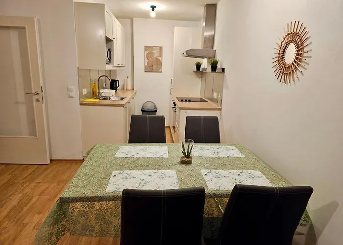 Spacious 1br With Balcony Above Citygate Shopping Complex With Metro Access *