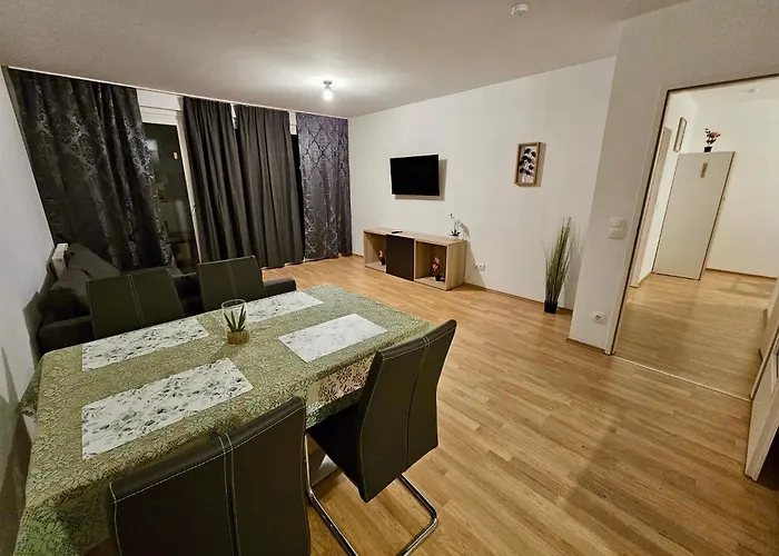 Spacious 1br With Balcony Above Citygate Shopping Complex With Metro Access *